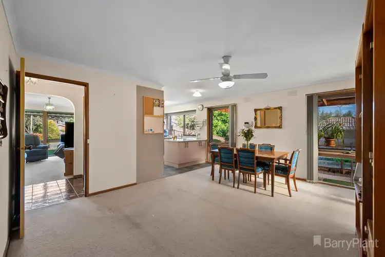 Fifth view of Homely house listing, 11 Philip Court, Pakenham VIC 3810