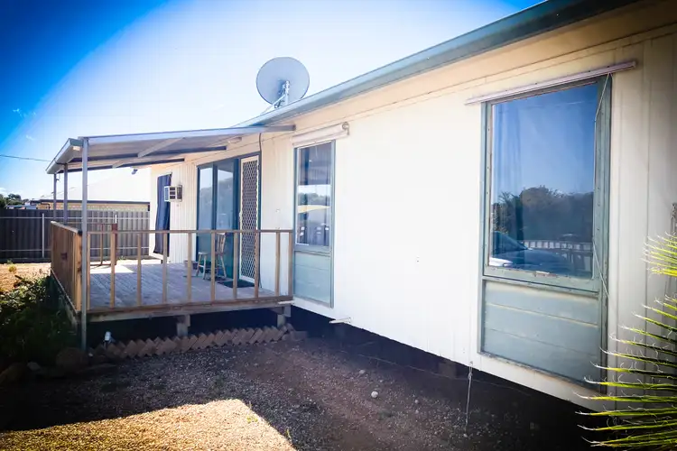 25-27 O'Connell Street, Cowell SA 5602
