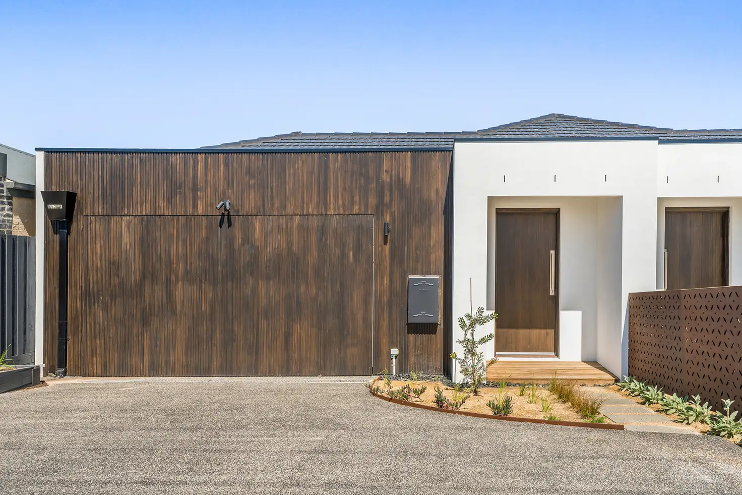 Main view of Homely unit listing, 735 Nepean Highway, Mornington VIC 3931