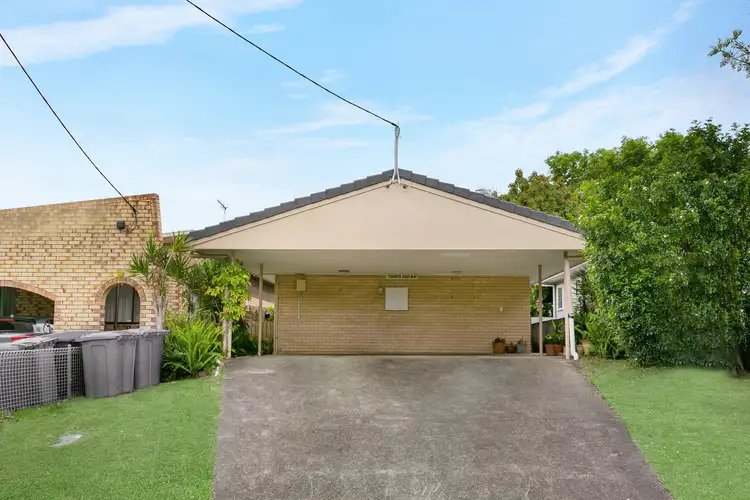 21 Third Avenue, Palm Beach QLD 4221