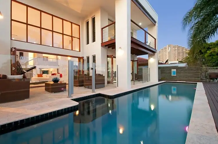 14 Merrimac Boulevard, Broadbeach Waters QLD 4218