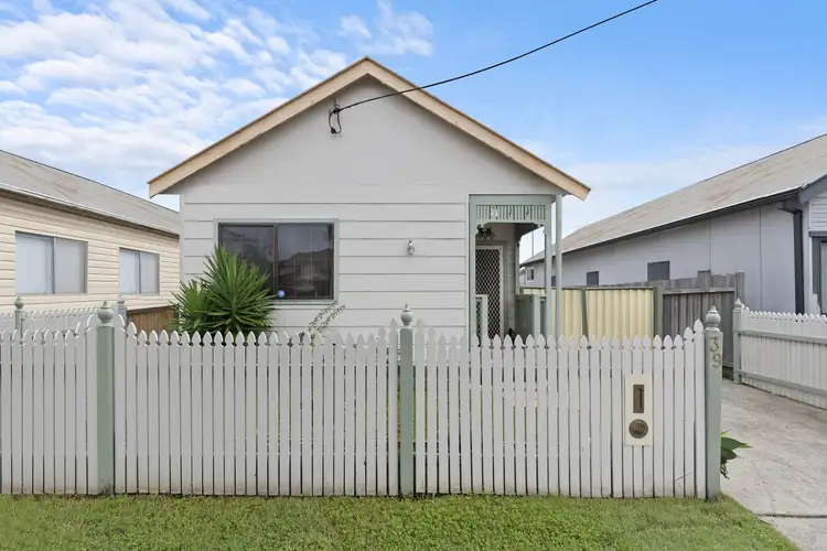 Main view of Homely house listing, 39 Oakland Avenue, The Entrance NSW 2261