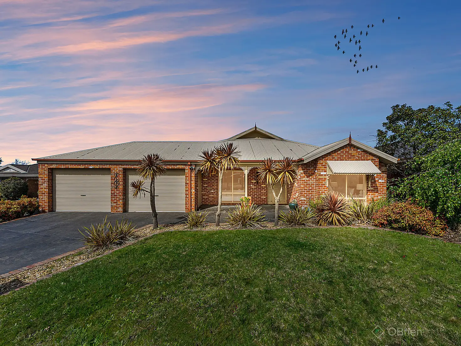 Main view of Homely house listing, 10 Hampton Court, Beaconsfield VIC 3807