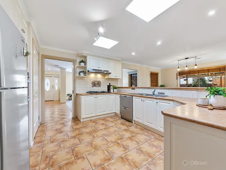 Fifth view of Homely house listing, 10 Hampton Court, Beaconsfield VIC 3807