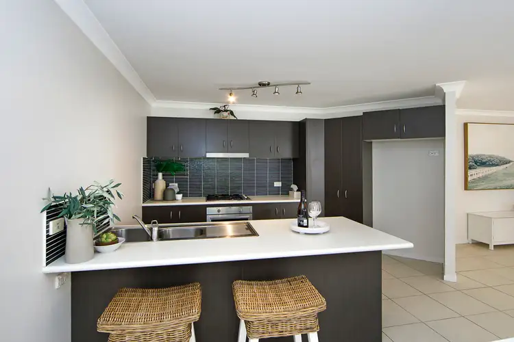 Fifth view of Homely house listing, 1 Yellow Rose Terrace, Hamlyn Terrace NSW 2259