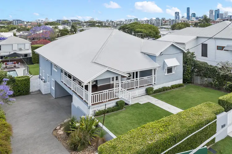 158 Barton Road, Hawthorne QLD 4171