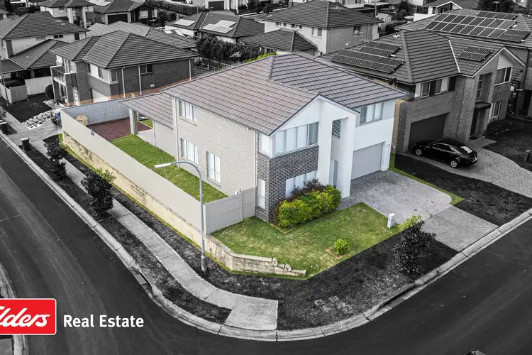6 Batavia Avenue, Glenfield NSW 2167