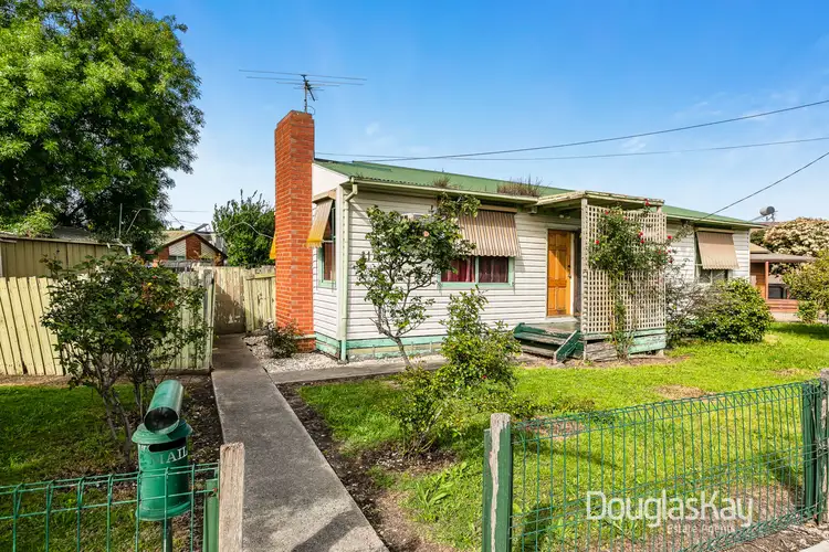 16 Turner Crescent, Braybrook VIC 3019
