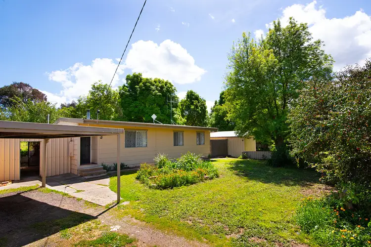 3 Templeton Street, Guildford VIC 3451