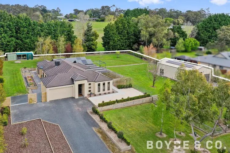 14 Hague Court, Drouin VIC 3818