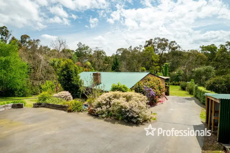 12 Hilltop Rise, Launching Place VIC 3139