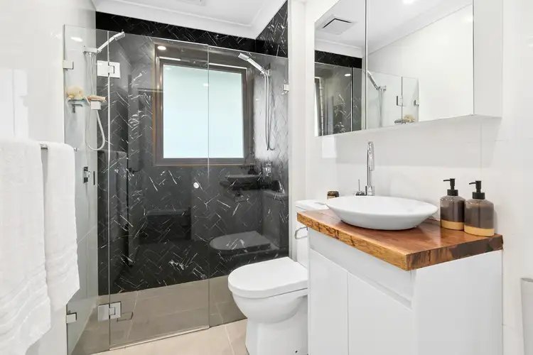 Fifth view of Homely unit listing, 8/93 Pacific Parade, Dee Why NSW 2099