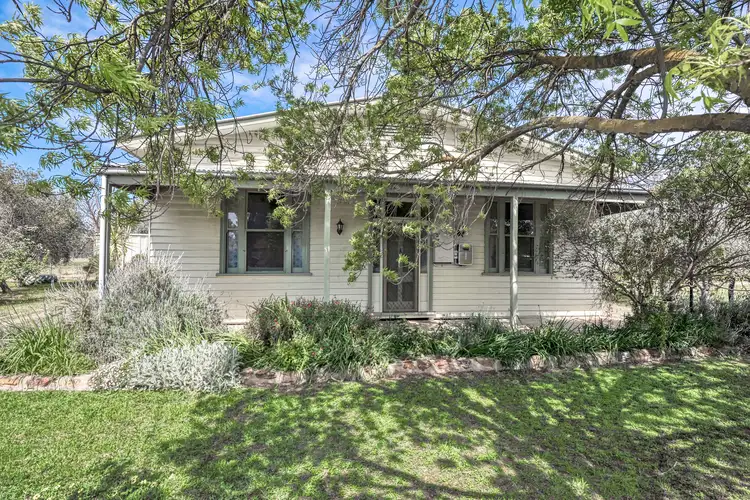 30 Main Road, Laanecoorie VIC 3463