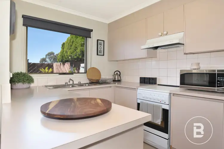 Fifth view of Homely unit listing, 2/94 Burns Street, Maryborough VIC 3465