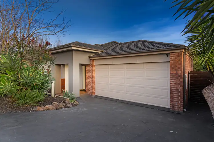 29 Bushlark Court, Berwick VIC 3806