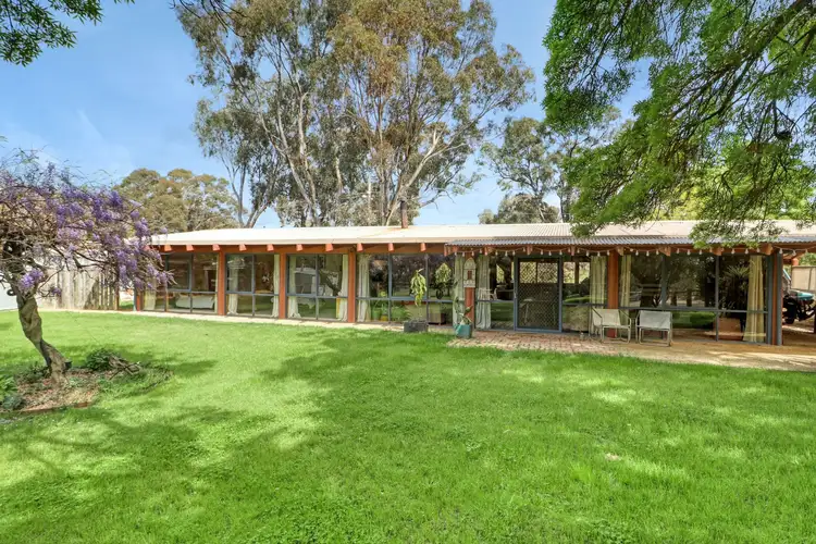 28 Stoneleigh Road, Mansfield VIC 3722
