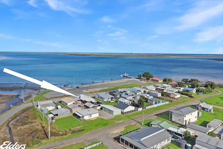 15 David Street, Manns Beach VIC 3971