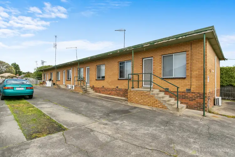 1-4/84 Chamberlain Road, Newborough VIC 3825
