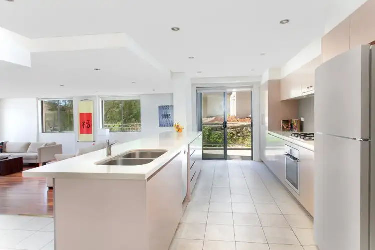 Second view of Homely unit listing, 16/19 Delmar Parade, Dee Why NSW 2099