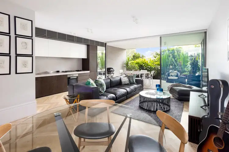 Third view of Homely apartment listing, 4/10 Wylde Street, Potts Point NSW 2011