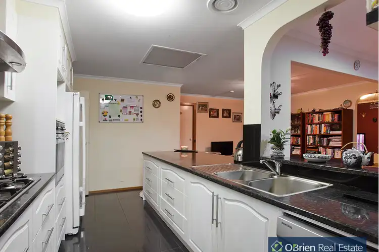 Second view of Homely house listing, 7 Axedale Crescent, Endeavour Hills VIC 3802