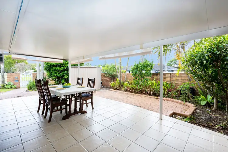1/10 Neville Avenue, Southport QLD 4215