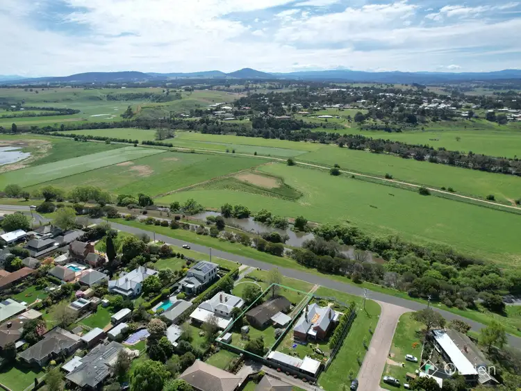 Second view of Homely house listing, 3 Williams Parade, Bairnsdale VIC 3875