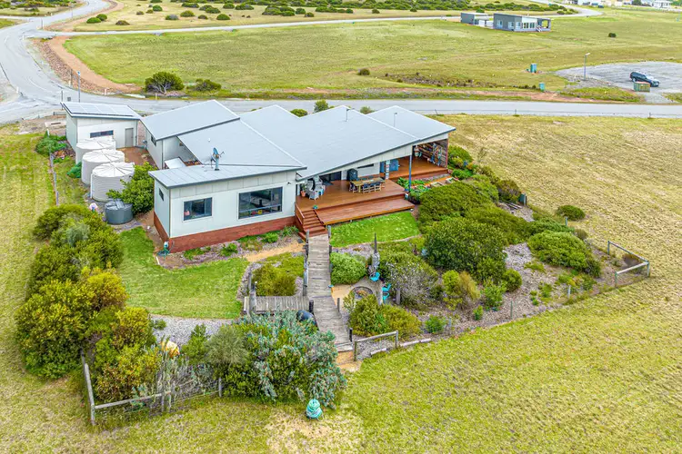 33-35 East Parade, Point Boston SA 5607