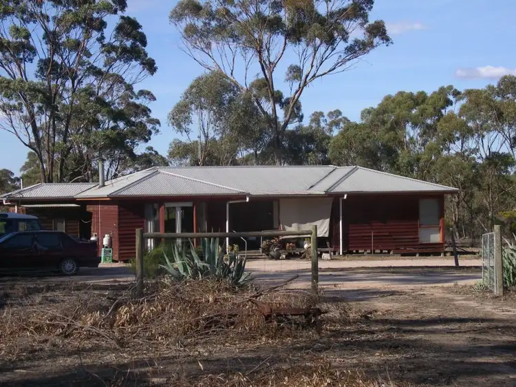 773 Wedderburn-Serpentine Road, Glenalbyn VIC 3517