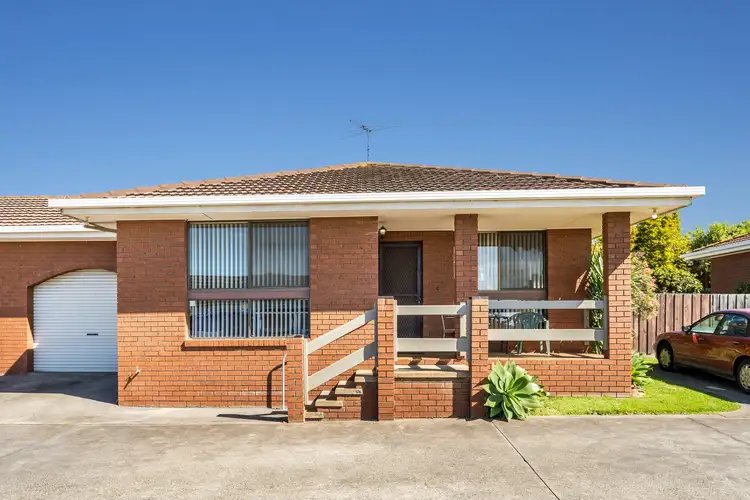 Main view of Homely unit listing, 2/26-28 Bieske Road, Grovedale VIC 3216