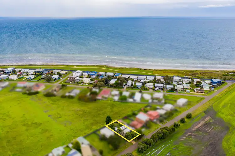 11 Coach Road, Indented Head VIC 3223