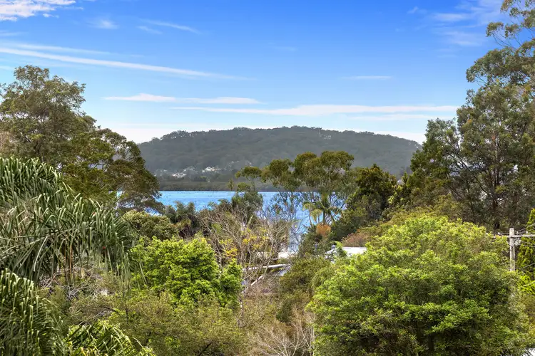 49 Melaleuca Crescent, Tascott NSW 2250