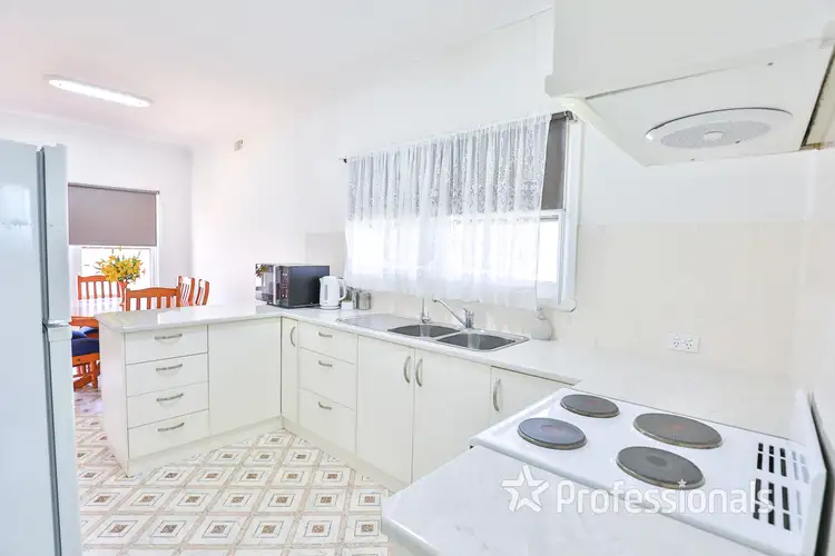 Fifth view of Homely house listing, 114 Eleventh Street, Mildura VIC 3500
