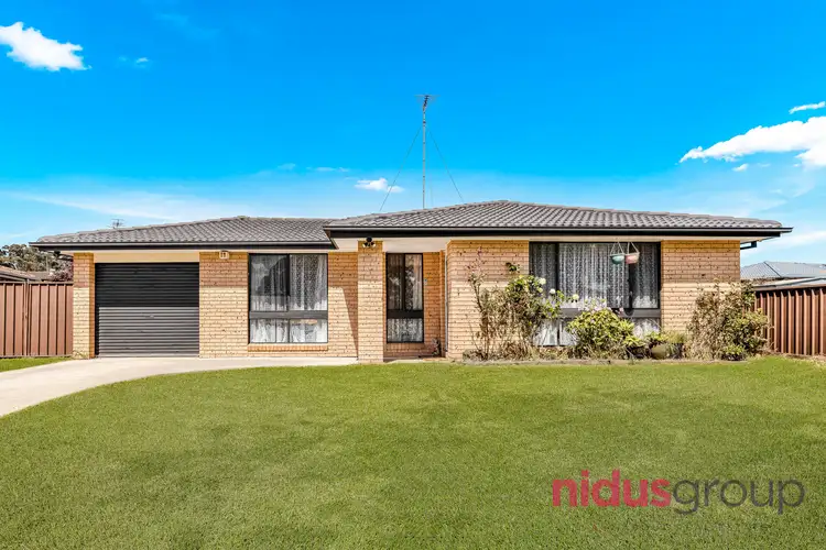 21 Romley Crescent, Oakhurst NSW 2761