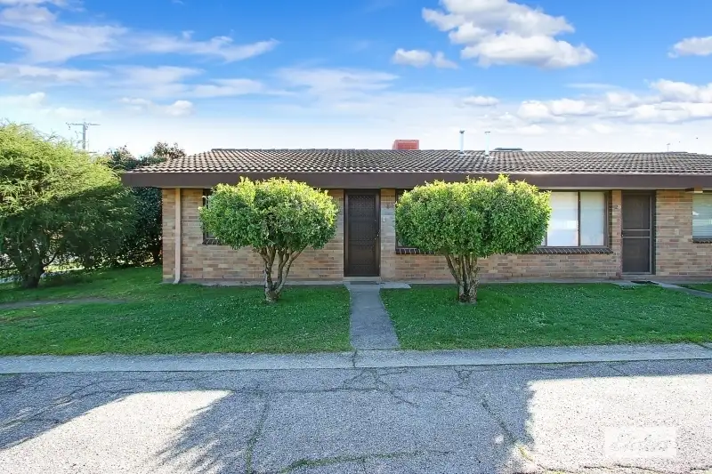 Main view of Homely unit listing, 1/10 Marie Drive, Wodonga VIC 3690