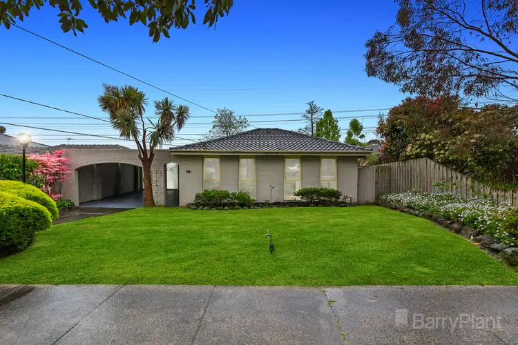 27 Sampson Drive, Mount Waverley VIC 3149