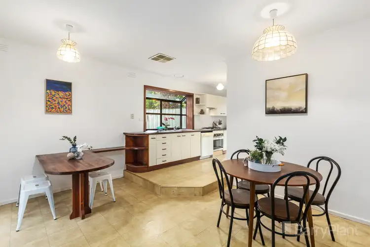 Fourth view of Homely house listing, 27 Sampson Drive, Mount Waverley VIC 3149