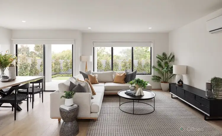 3 Kinross Parade, Clyde North VIC 3978