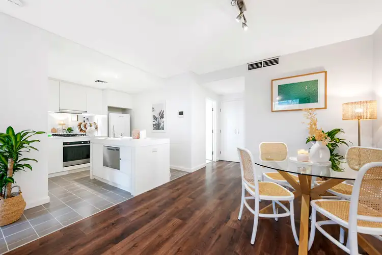 Third view of Homely apartment listing, 612/45 Shelley Street, Sydney NSW 2000