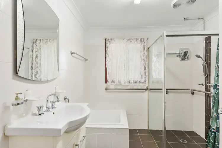 Fifth view of Homely villa listing, 15/39 Collaery Road, Russell Vale NSW 2517