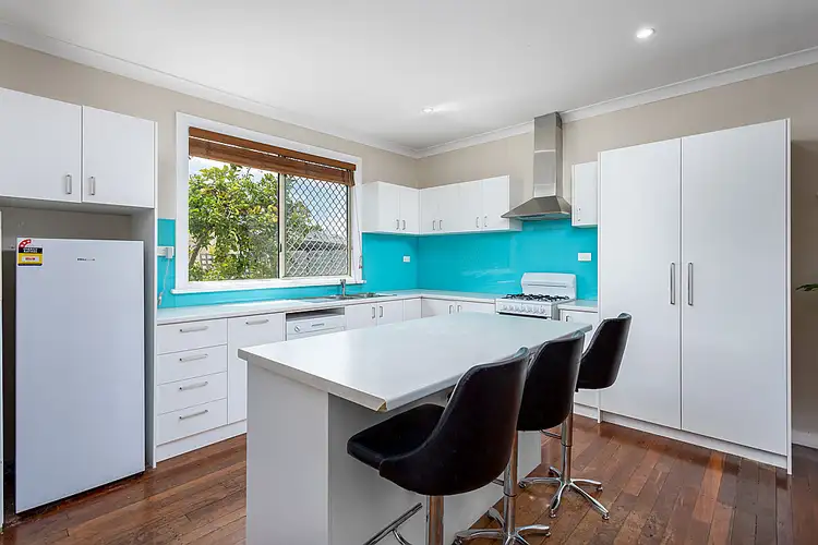 7 Bandak Road, Carey Park WA 6230