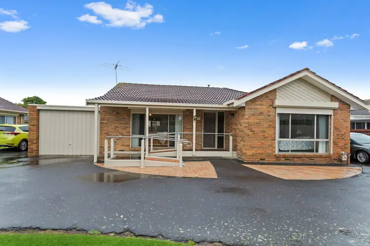 Second view of Homely unit listing, 2/26 Ella Grove, Chelsea VIC 3196