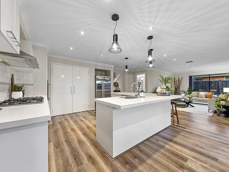 Sixth view of Homely house listing, 27 Meadowlands Way, Berwick VIC 3806