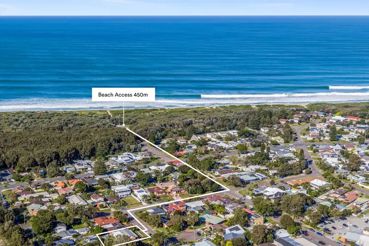 Main view of Homely house listing, 10 Villa Close, Budgewoi NSW 2262