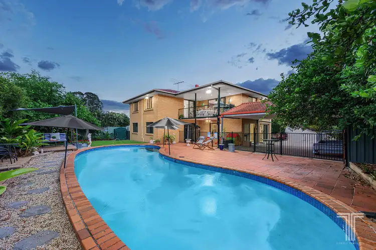367 Winstanley Street, Carindale QLD 4152