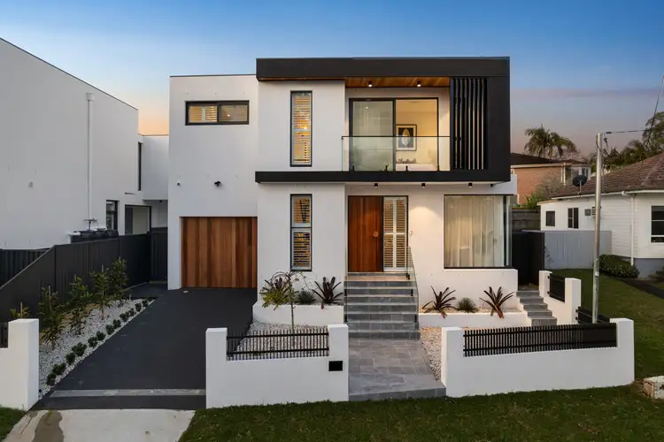 5 Buangi Place, Gymea Bay NSW 2227
