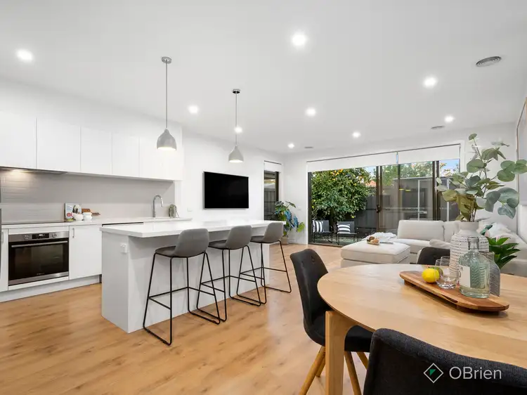 Second view of Homely unit listing, 2/2 Raven Close, Carrum Downs VIC 3201