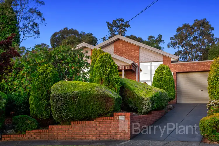 39 Stuart Close, Bayswater North VIC 3153