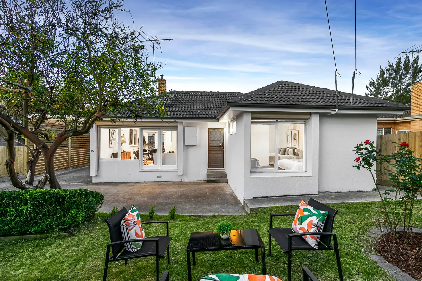 Main view of Homely unit listing, 1/19 James Street, Templestowe Lower VIC 3107