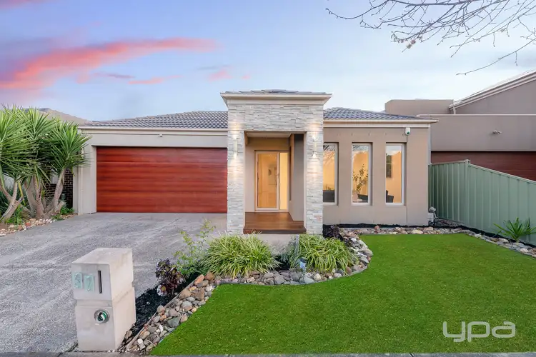 57 Botanical Drive, Caroline Springs VIC 3023